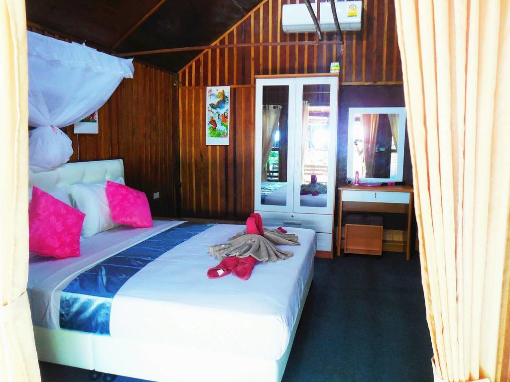 Zanom Sunrise Beach Resort Ко-Ліпе Екстер'єр фото